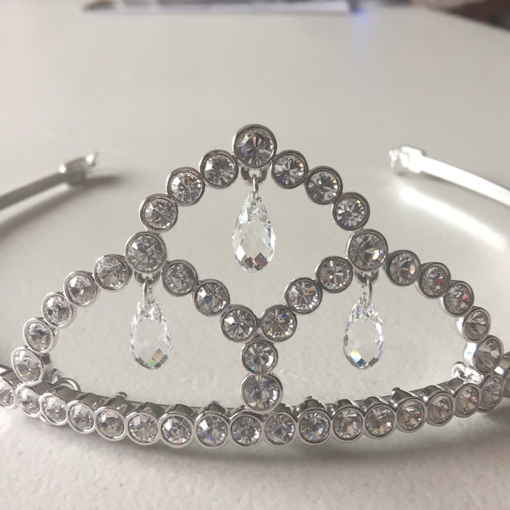 Swarovski Crystal Tiara - Picture 3 of 6